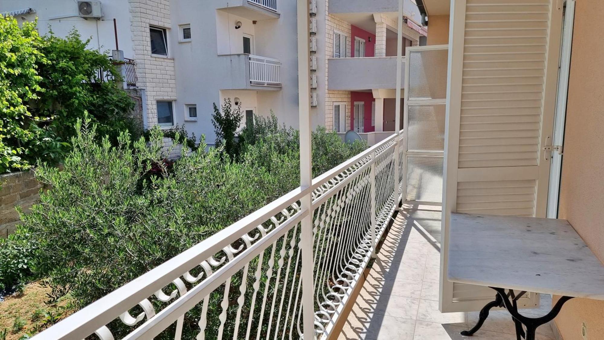 Apartments Mandalinic Omiš Exteriér fotografie